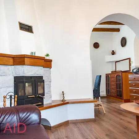 Villa57 - - Hostaid * Balatonalmadi
