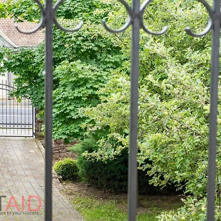 Villa57 - - Hostaid * Balatonalmadi