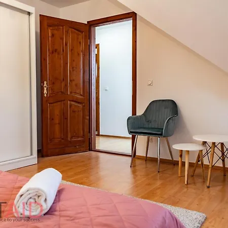 Villa Villa57 - - Hostaid Balatonalmadi