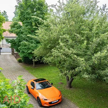 Villa57 - - Hostaid Villa Balatonalmadi